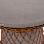 ΒΟΗΘΗΤΙΚΟ ΤΡΑΠΕΖΙ ΣΤΡΟΓΓΥΛΟ DELIA HM18167.03 FIBER CEMENT ΓΚΡΙ & RATTAN Φ40x45Υεκ